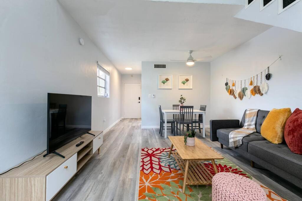 Loft Style 1b , Fast Wi-fi Virg14 Appartement